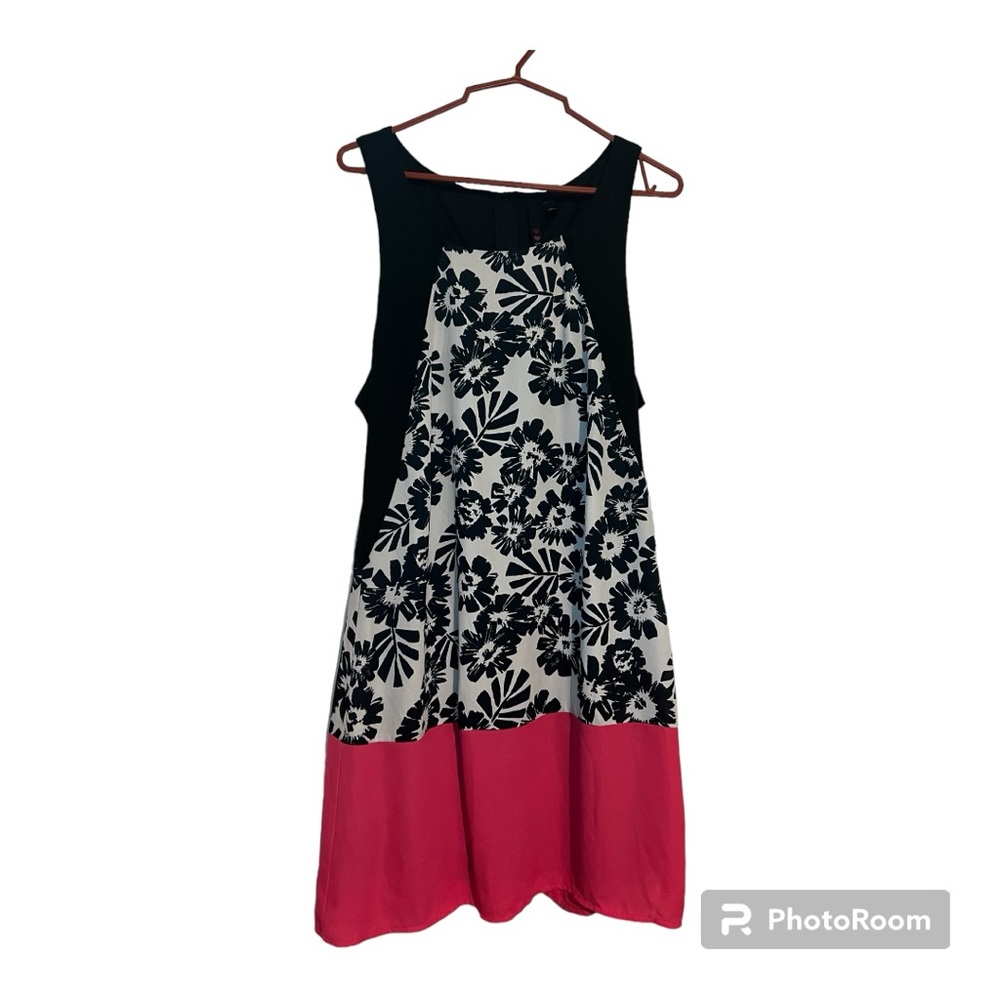 Big Strike USA New With Tags Large black/white/red floral sleeveless dress - Picture 4 of 14